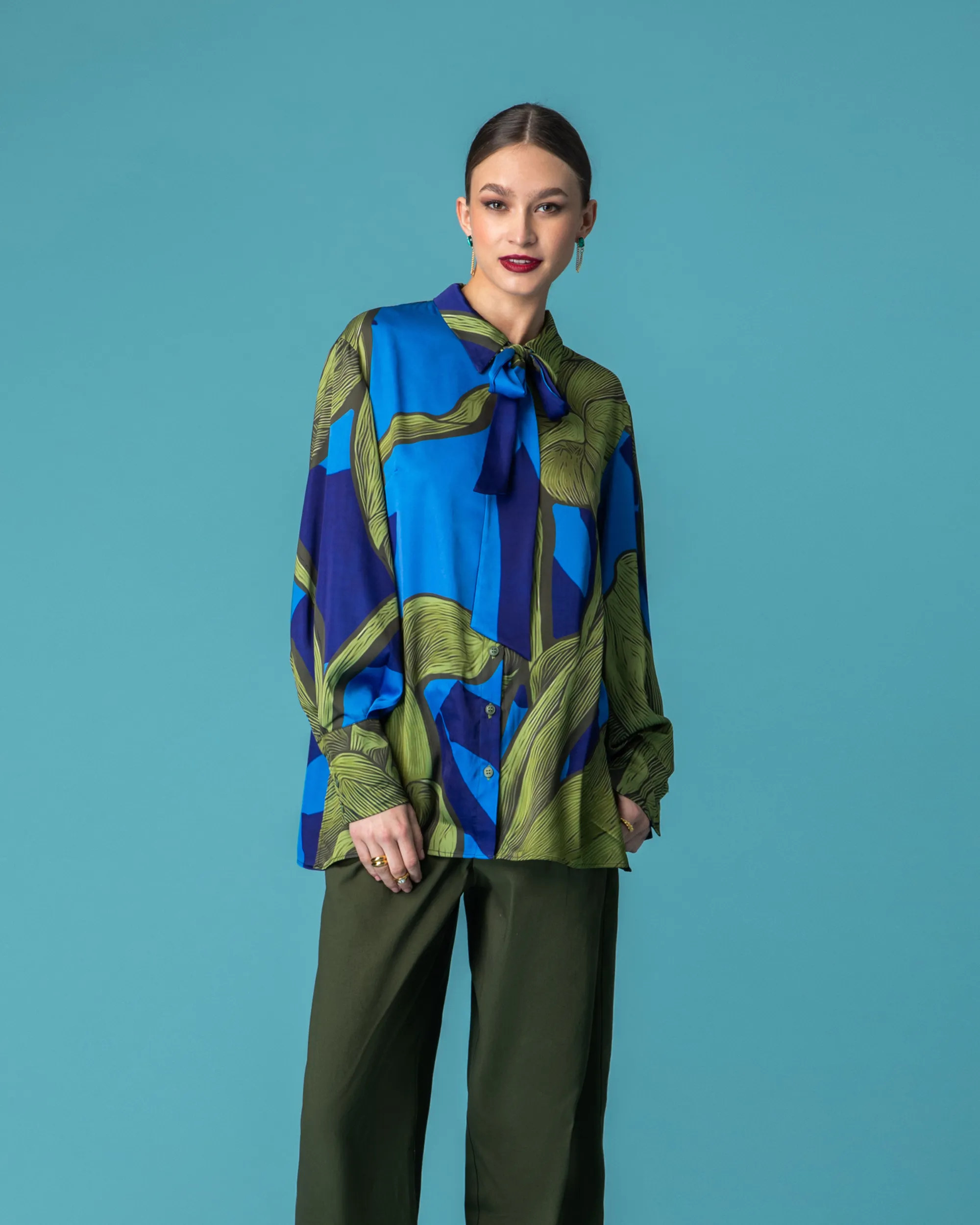 Electra Pussybow Blouse